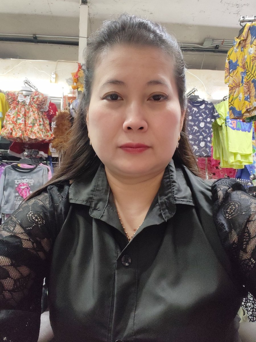 สกาว เดือน tweet media