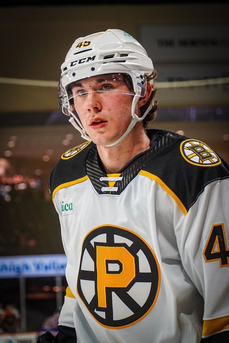 amy ⁹³ tweet media