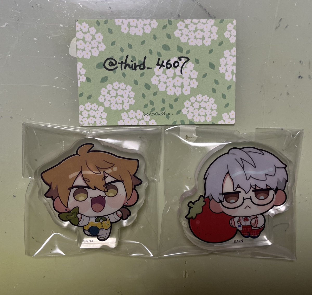 しろ.st tweet media