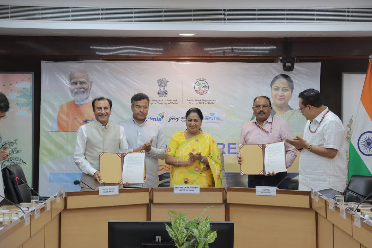 p_sahibsingh's tweet photo. Honoured to be joined by Hon’ble Chief Minister Rekha Gupta as we take a meaningful step towards reshaping Delhi’s urban landscape.

The beautification of spaces under flyovers is not just about aesthetics. it’s about creating safer, more functional spaces for people. We are committed to building a cleaner, more organized, and truly world-class Delhi.