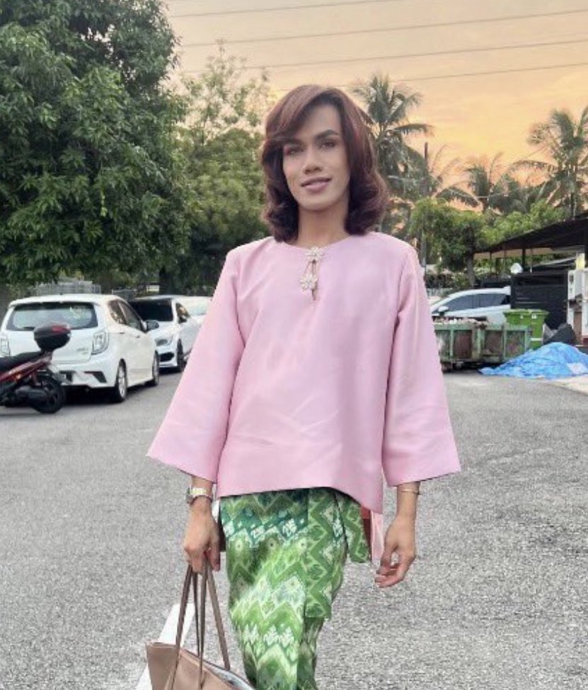 A4کليڠ #RobohKuilHaram tweet media