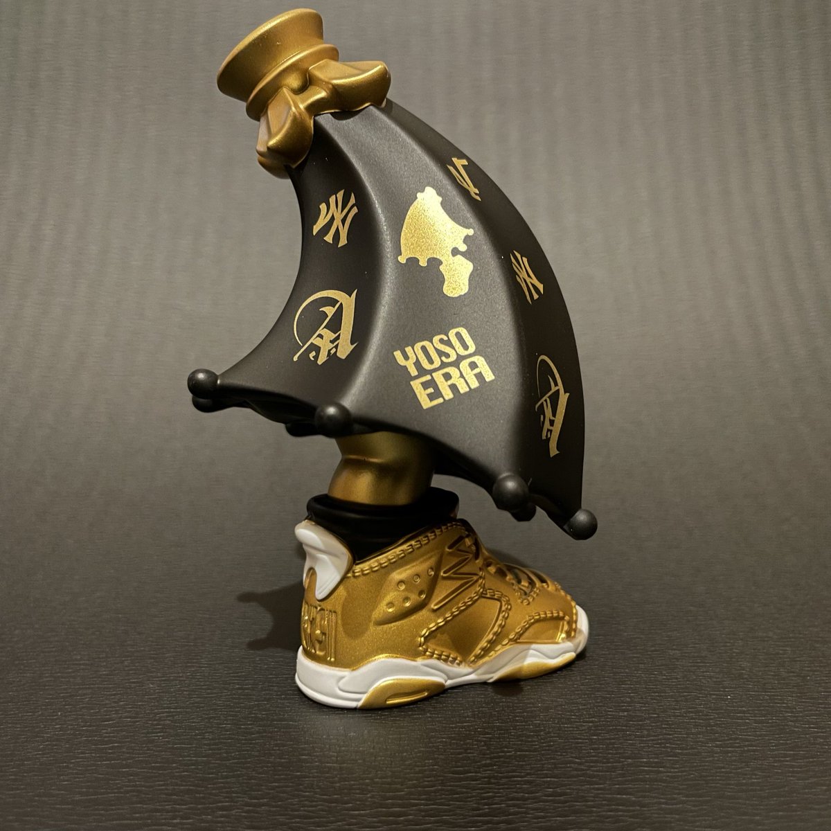 0709aaaaaxe's tweet image. 勿体なすぎて全然開けれなかった…
遂に開封

#MARKS #sofvi #ソフビ #アンバー
 #余所者Worksコラボレーション