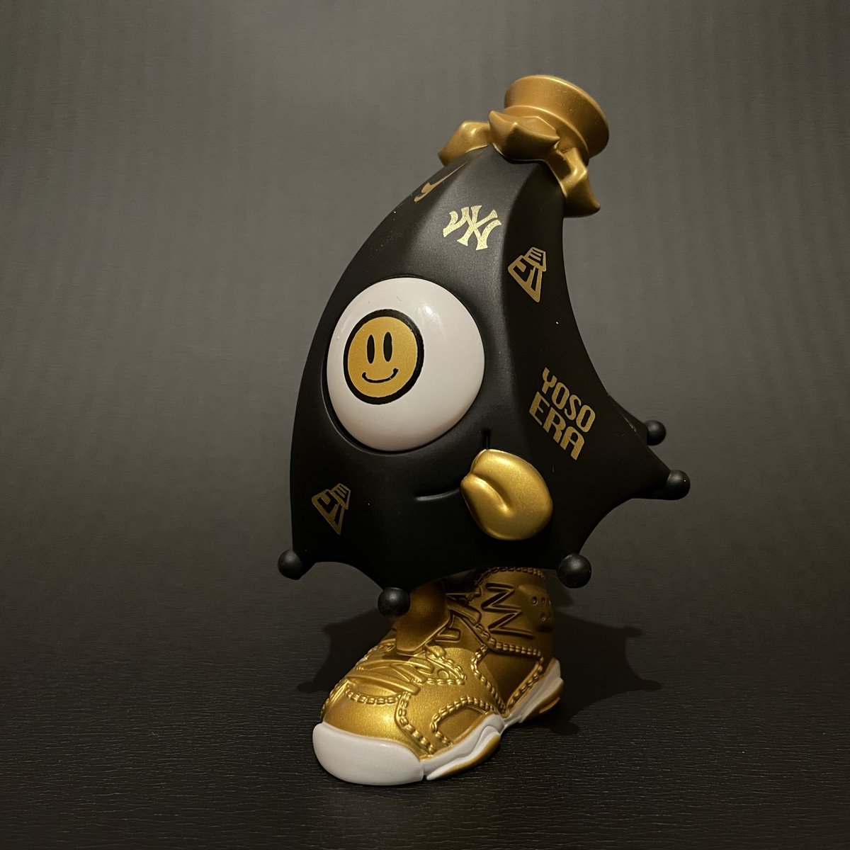 0709aaaaaxe's tweet image. 勿体なすぎて全然開けれなかった…
遂に開封

#MARKS #sofvi #ソフビ #アンバー
 #余所者Worksコラボレーション