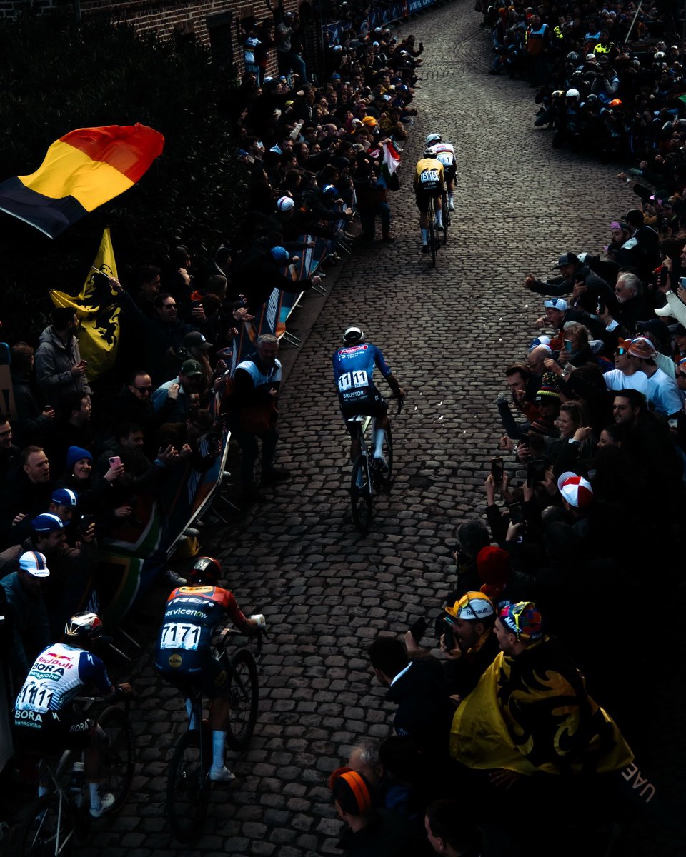 Lukáš Ronald Lukács tweet media