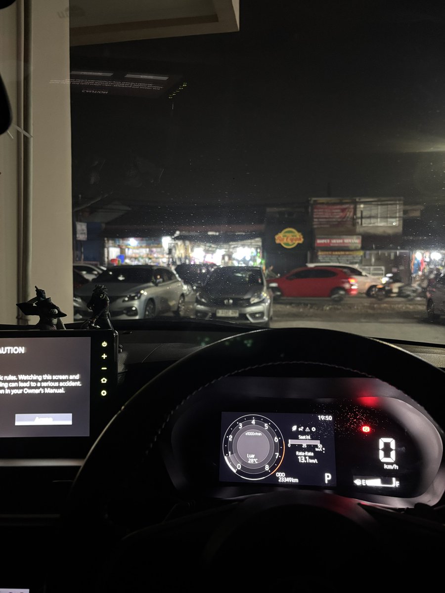 saikieyo tweet media