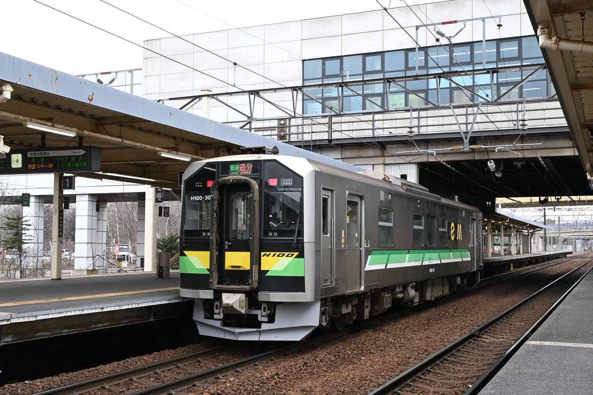 札ムロ tweet media