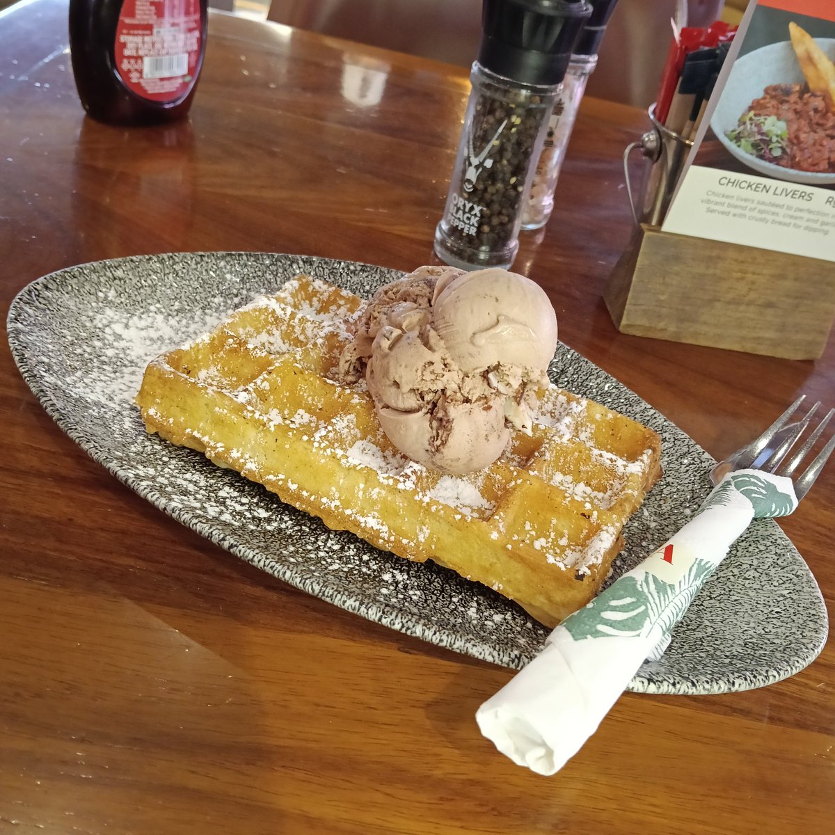 Sweet treats for the day... 🧇🍦... There goes the calorie count... 
🫣🤫
#BelgianWaffle #Aroma #Hazelwood #PretoriaEast