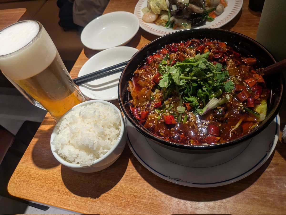 ＋9（たす・く） tweet media