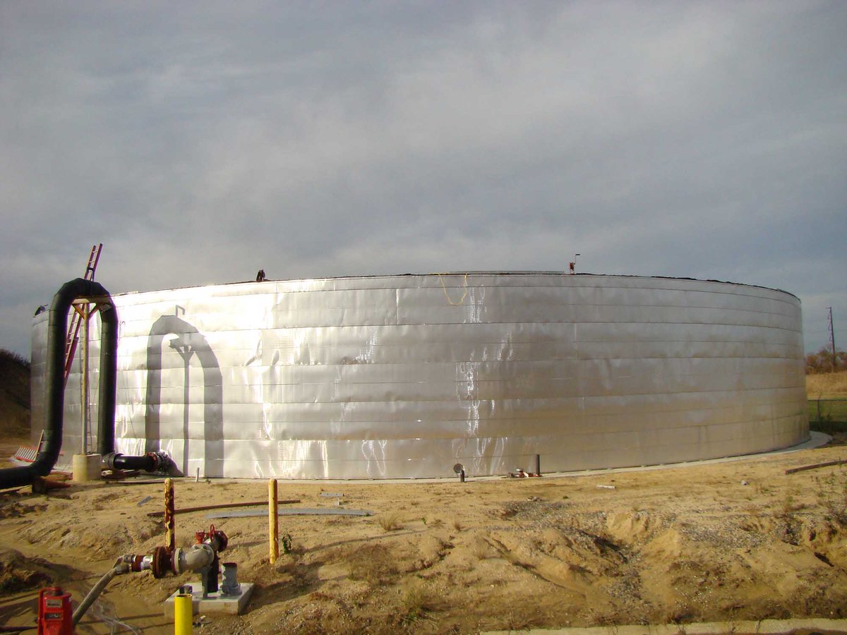 ModuTank's tweet photo. Designed for landfill leachate applications, ModuTank systems combine galvanized steel structures with high-performance liners to deliver long-term, low-maintenance storage solutions. https://t.co/IARwAz19Pg
