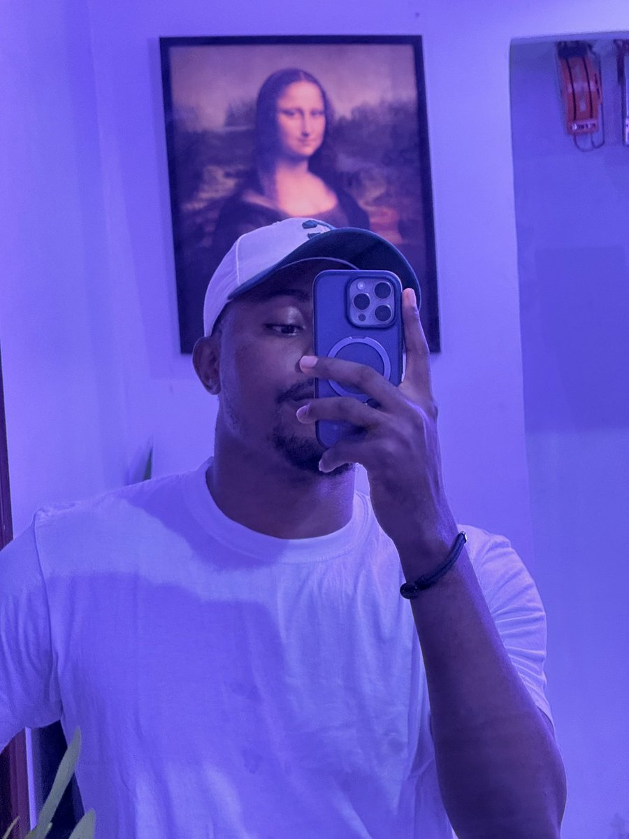 thatcanvapro | Use Recollyai tweet media