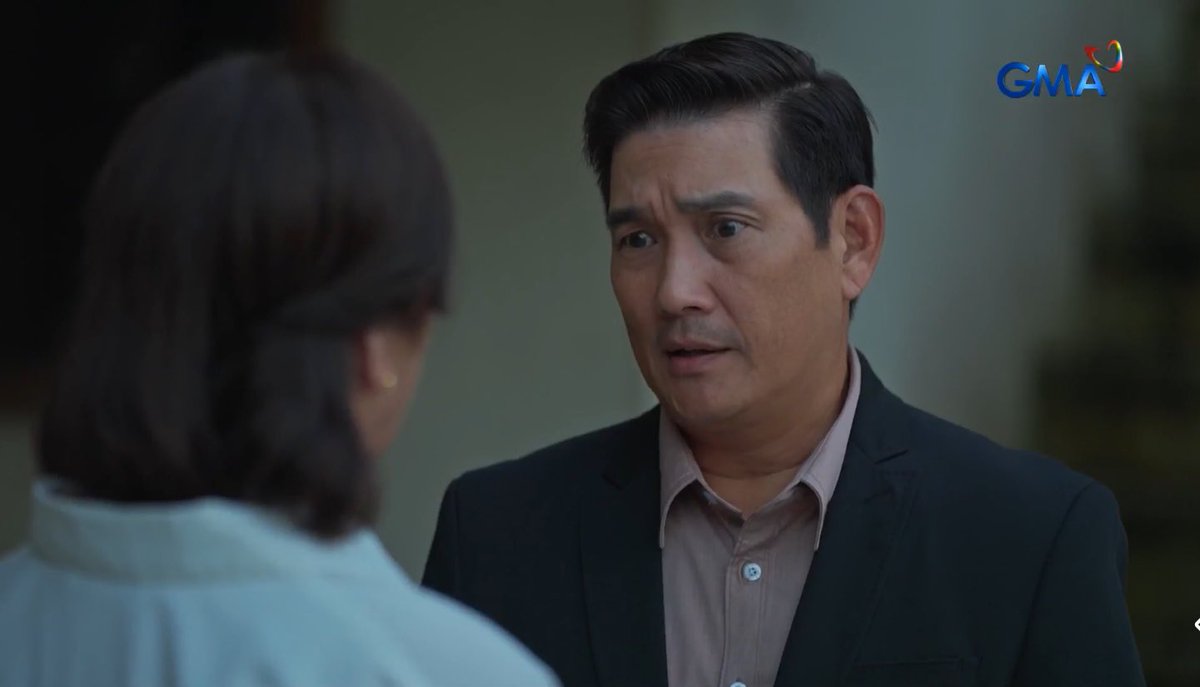 singles4ry's tweet photo. Here's the kind yet ruthless Tomas 😬

"Ang bait talaga ng asawa ko."- Yvette to Tomas 

#RichardYap #NSDBigBrother #NeverSayDieGMA https://t.co/1dk3ifsebT