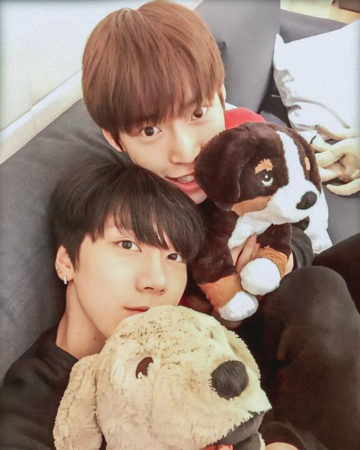 ndwp¹²⁷.☘︎ ݁˖•.°⋆:🍀:࿔*:･ semi - hiatus ( exams) tweet media