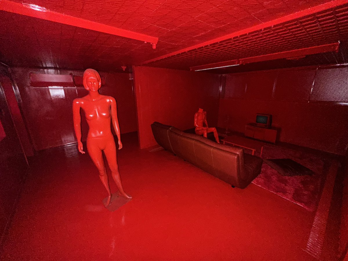 REDBOX【悪夢体験施設】 tweet media