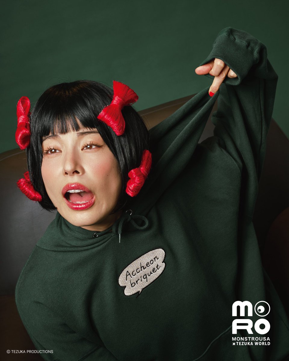 MONSTROUSA tweet media