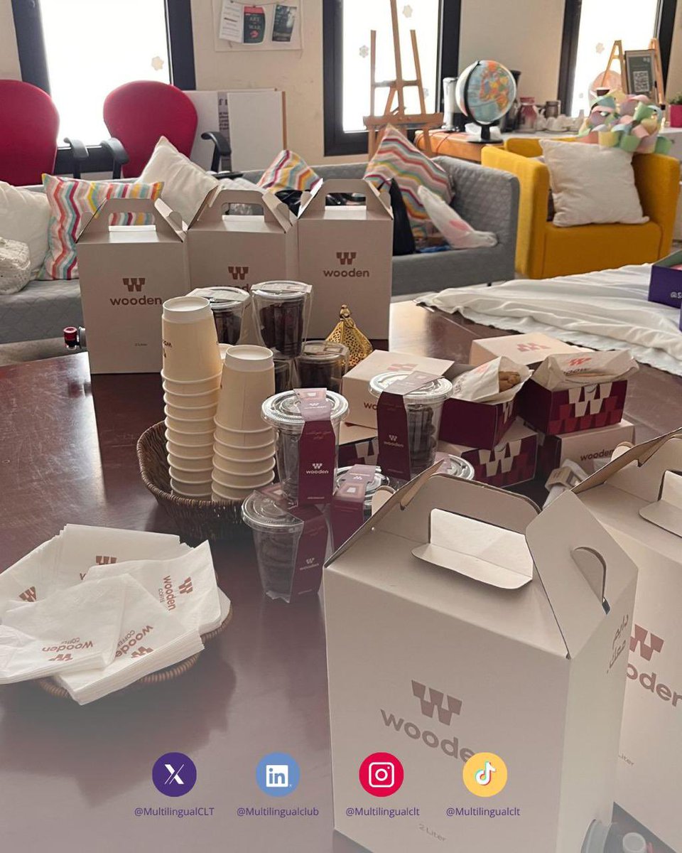 MultilingualCLT's tweet photo. يسرّ نادي تعدد اللغات الاحتفال مع أعضائه بمناسبة عيد الفطر المبارك🥳🎉، 
في أجواء مليئة بالفرح والتواصل.
نلتقي لنشارك لحظات العيد، ونعزز 
روح الألفة بين أعضاء النادي، 
ونحتفي معًا بتنوعنا الذي يجمعنا✨ https://t.co/b3vGzTMFPE