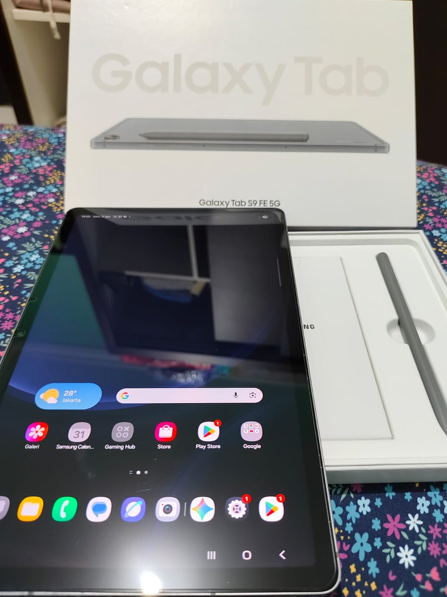 drlishens_wife's tweet photo. WTS Samsung Galaxy Tab S9 FE 5G 6/128. Fisik masih mulus dan ori. Include box lengkap, casing, screen protector, S pen, sama charger cable nya belum pernah dipakai.
๐ธNego 5.8jt
๐Dom Kepulauan Riau
#zonauang #wts #tabletsecond #samsunggalaxytab https://t.co/1T11ggH35w