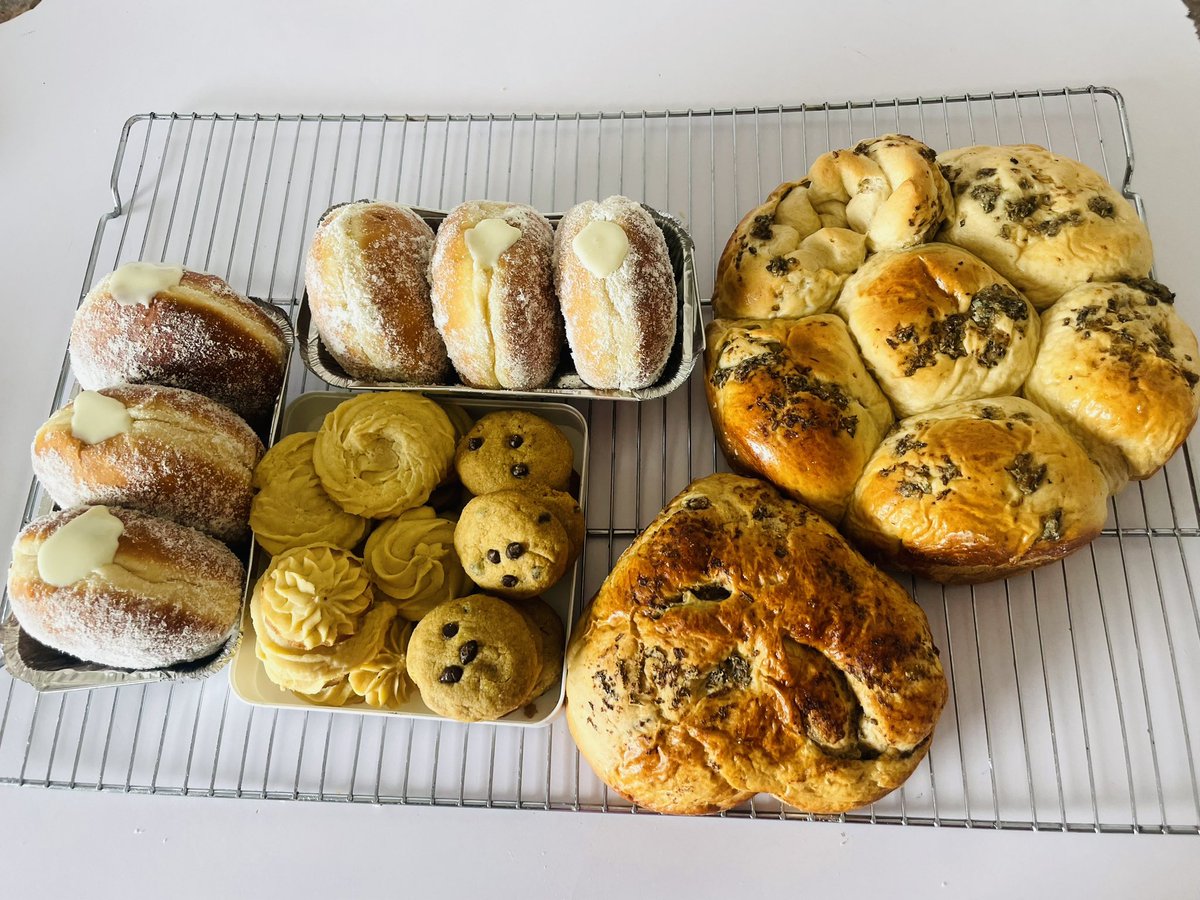 CAKE VENDOR IN OGBOMOSHO/LAUTECH (PBD/ 1691 tweet media