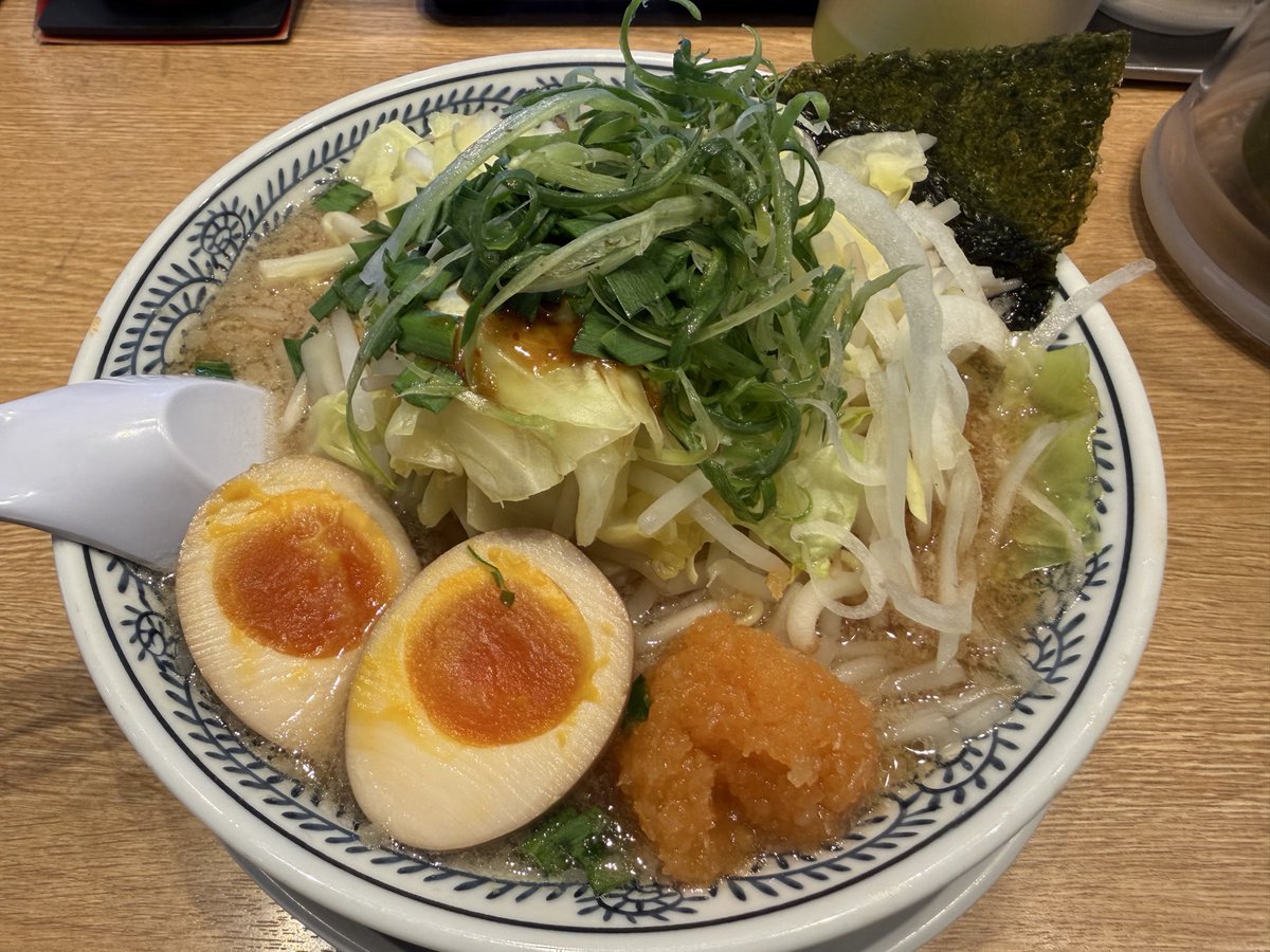 ポッポ tweet media