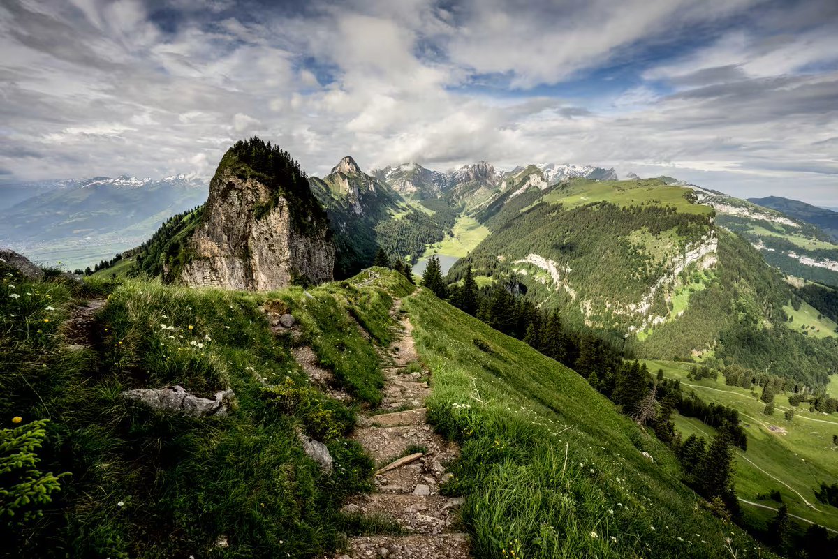 Silver_Journeys's tweet photo. Step into #Switzerland’s most charming living time capsule — where cows wear bells and democracy still happens in the town square.🇨🇭🏔️
I’m letting you in on the secret: #Appenzell preserves 500-year-old traditions like the open-air Landsgemeinde parliament (citizens literally raise their hands to vote) while offering world-class hikes to alpine lakes like #Seealpsee. It’s authentic Swiss soul that feels like America’s small-town values and town-hall spirit — but with epic mountains and zero cars.
Practical gold: Take the Ebenalp cable car early, then hike down to Seealpsee — the light is magical, the crowds are gone, and you’ll pass wild cows that locals say bring good luck.
Would you join a mountain-square vote or just hike the views? 👇
Check out our Swiss TOURS https://t.co/H392HaOeDg or build you a free custom itinerary on https://t.co/CGnQuK4KIQ
#HiddenSwitzerland #FirstTimeSwitzerland