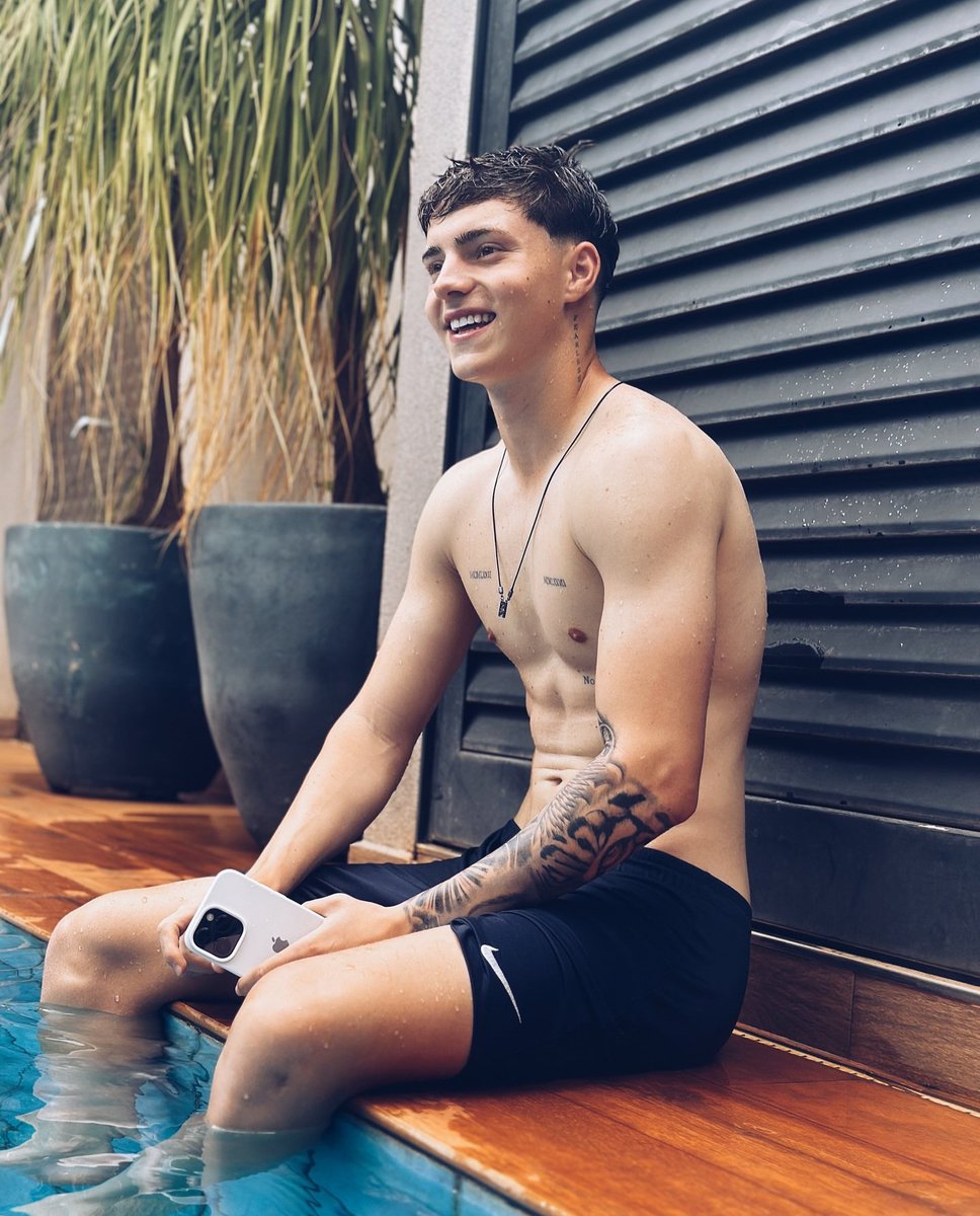 gostosos no futebol tweet media