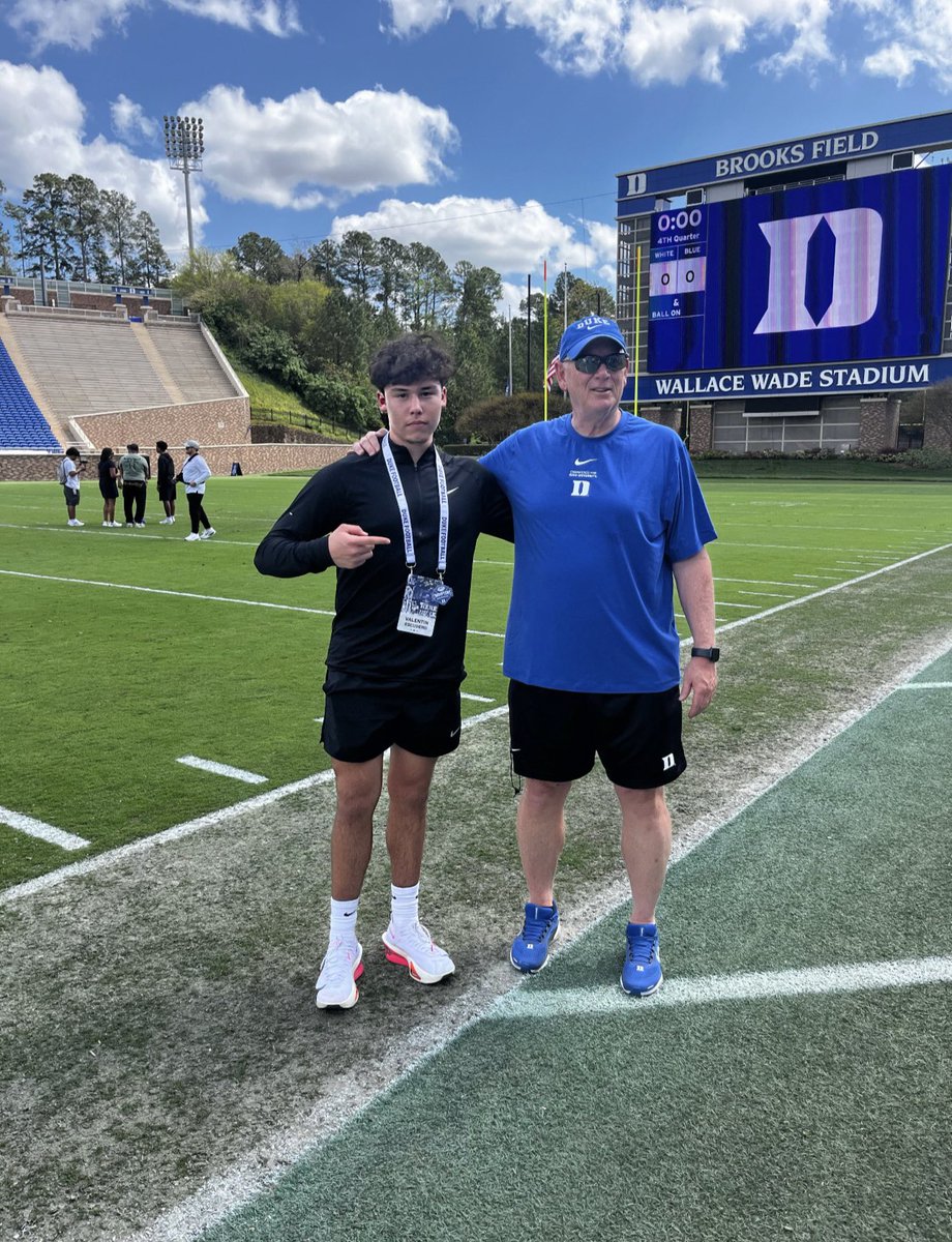 ValentinPunts's tweet photo. Thank you @CoachScottBoone For having me out for spring practice. I enjoyed talking to the best recruiting staff there is,  and showing me the amazing campus. Can’t wait to be back! @DUFBRecruit 
@CoachGiugliano @DukeFOOTBALL https://t.co/rpZ0cJIfbP