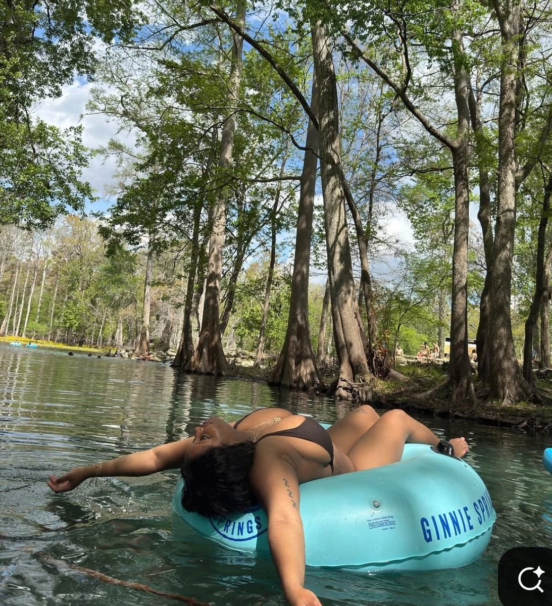 𝕄𝕒_ℤ𝕠𝕟𝕕𝕠 tweet media