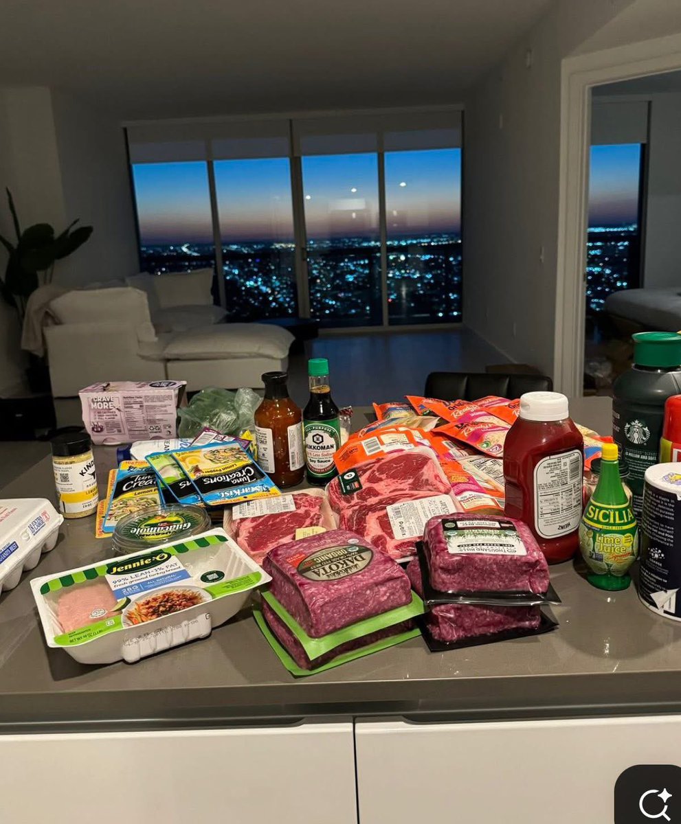 𝕄𝕒_ℤ𝕠𝕟𝕕𝕠 tweet media