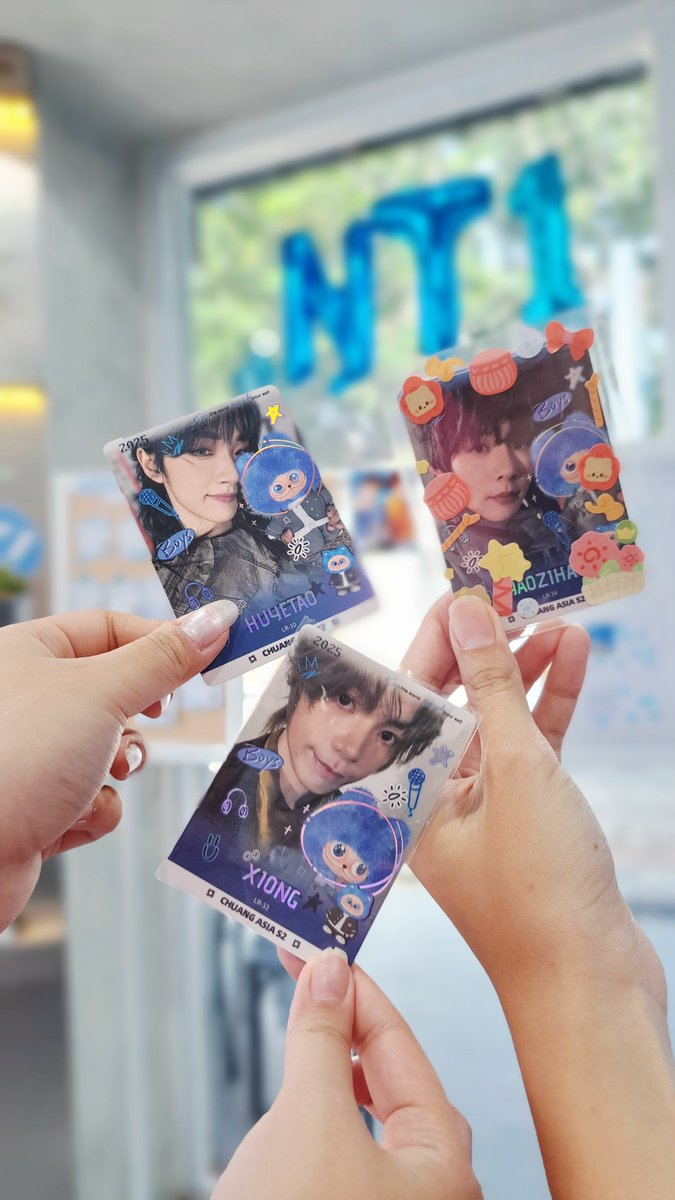perfectxrhyme's tweet photo. tahun pertama bareng paguyuban ohna dan next1de 🙂‍↕️🤝
thank you tim sibuk dan tim hore, thank you hujan jabodetabek, sampe ketemu lagi di konser dan project berikutnyaa ᡣ • . • 𐭩 ♡

@OhnaCafe @ChuangIndoMin_ @WeTVIndonesia  #NexT1DE_1stAnniversary #1stYearWithNexT1DE https://t.co/MziKelf5Ny