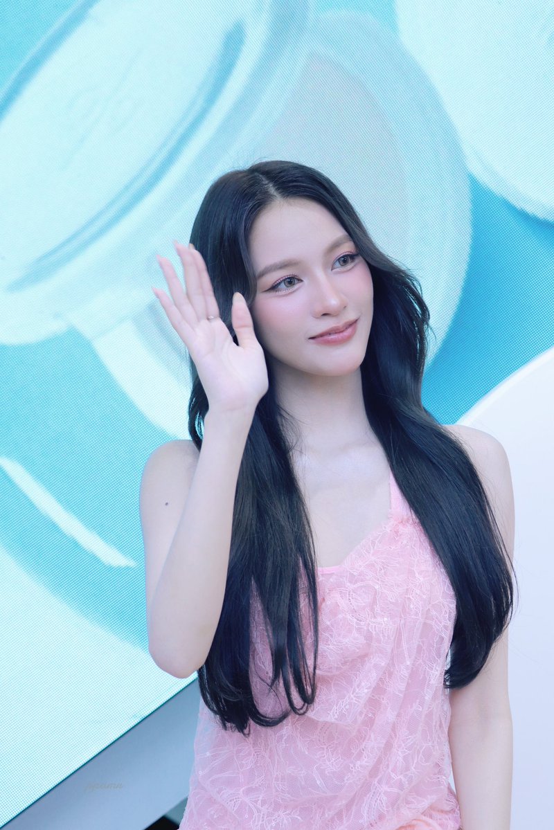 Þ ︎🦦 tweet media