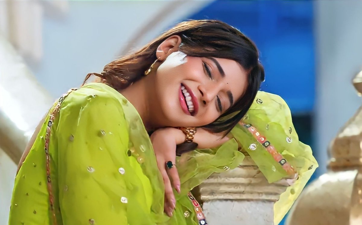 Samridhii Shukla Official FC tweet media