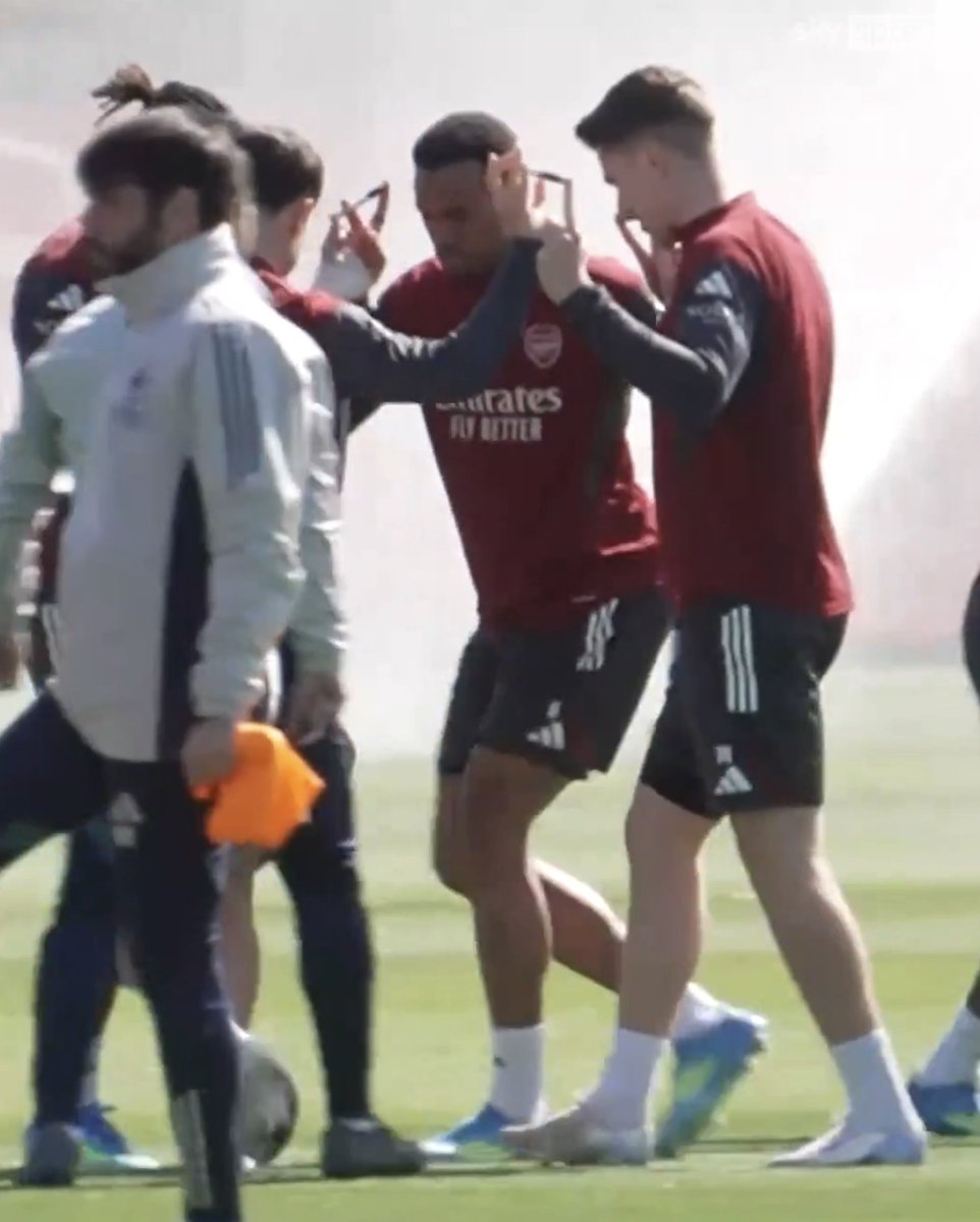 The Touchline | 𝐓 tweet media