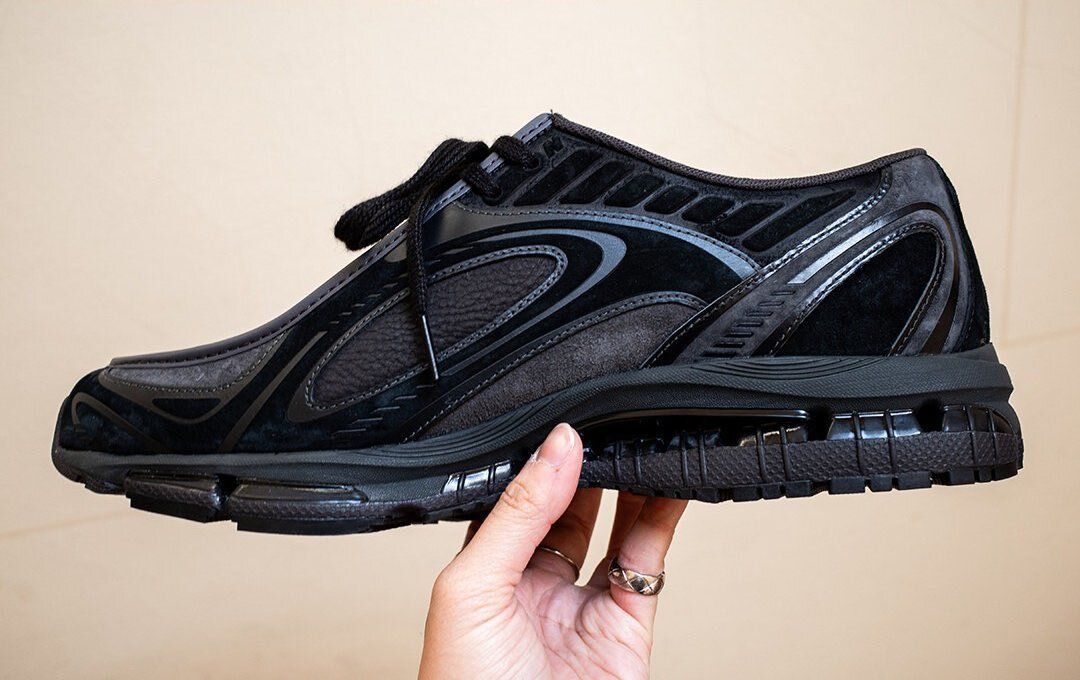 JustFreshKicks tweet media