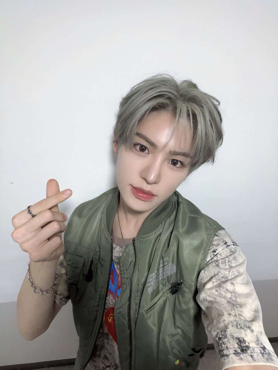 KickFlip tweet media