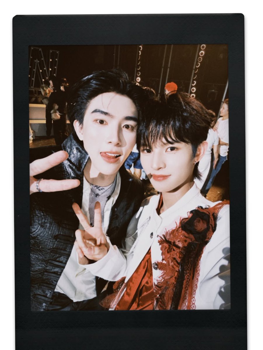 BxxmRaveewit_CNFC tweet media