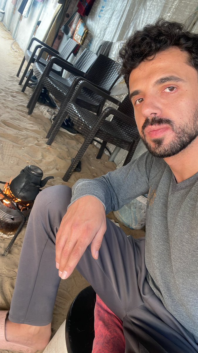 Moooohhhaaa's tweet photo. We stand for hours in front of harsh fires, choking on smoke and burning from the heat, just to prepare a simple meal.
https://t.co/4lqUEj4scT https://t.co/rIROiSHNuG