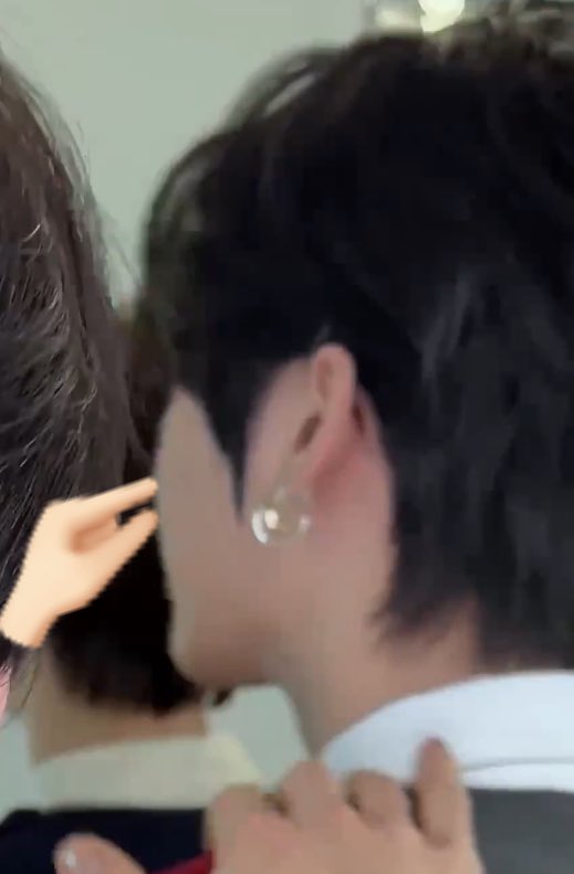 R···♡· tweet media