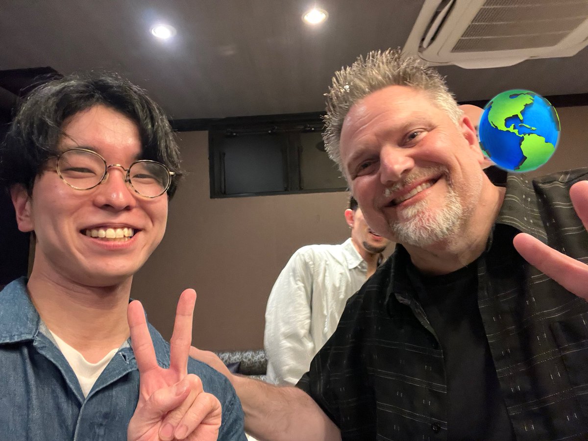 Vocal Tompectrum tweet media