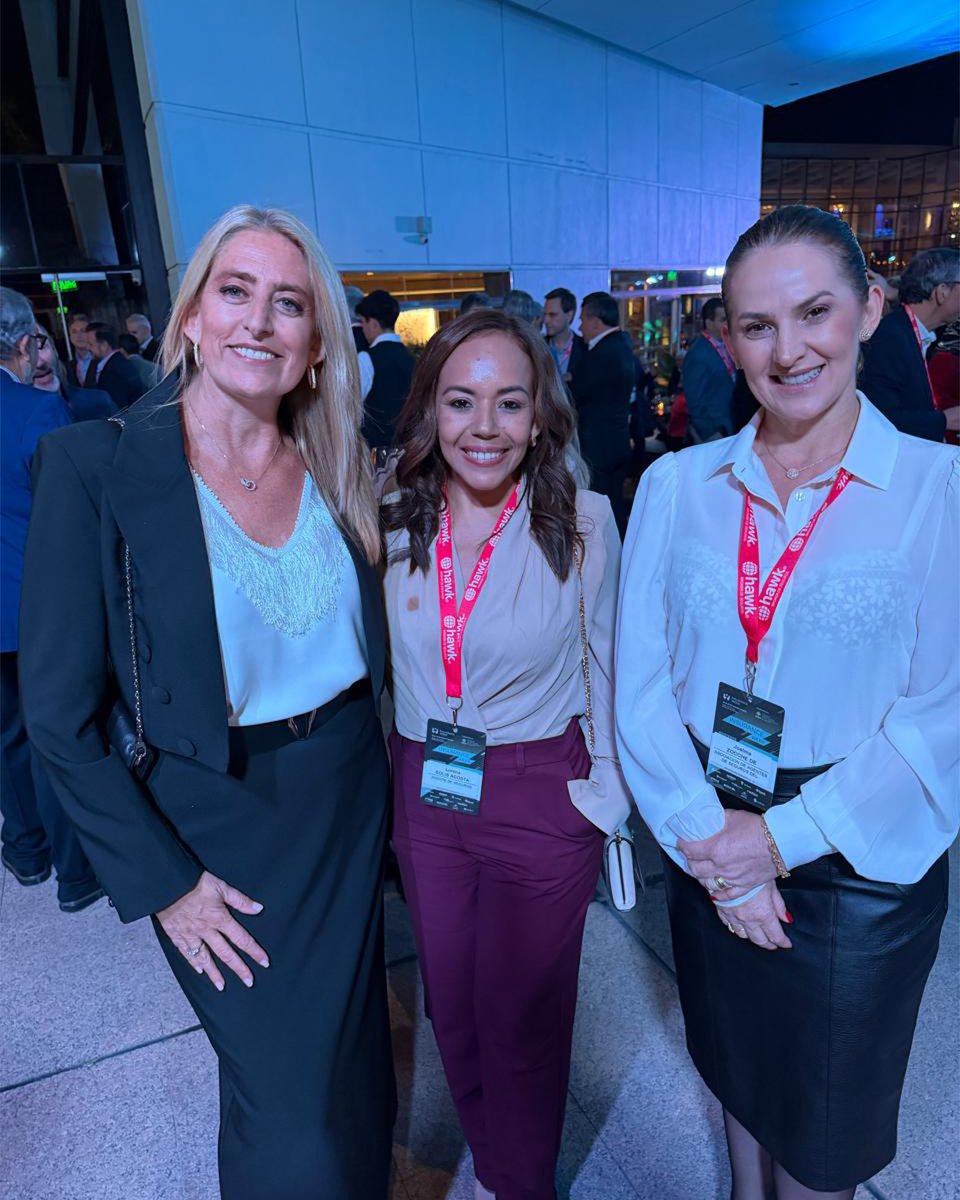 Copaprose's tweet photo. La presidente de COPAPROSE, Agustina Decarre, participó en el Insurance Week 2026 junto a líderes del sector asegurador internacional. Un espacio clave para analizar regulación, innovación, inteligencia artificial y el futuro del mercado.

#COPAPROSE #InsuranceWeek https://t.co/xuFArqTsg2