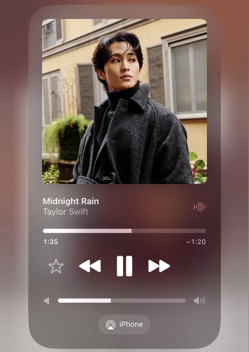 Writing Corner. tweet media