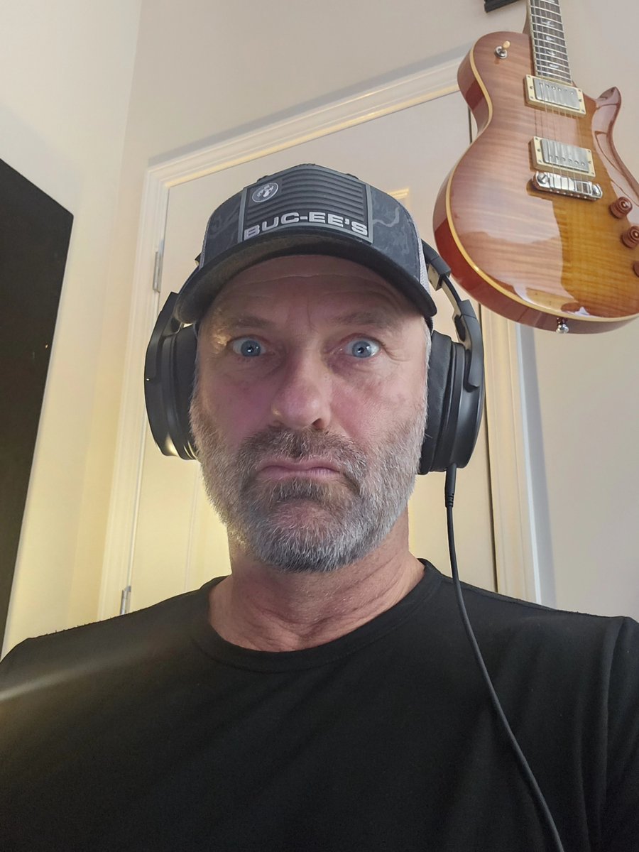 HypeHub Magazine tweet media