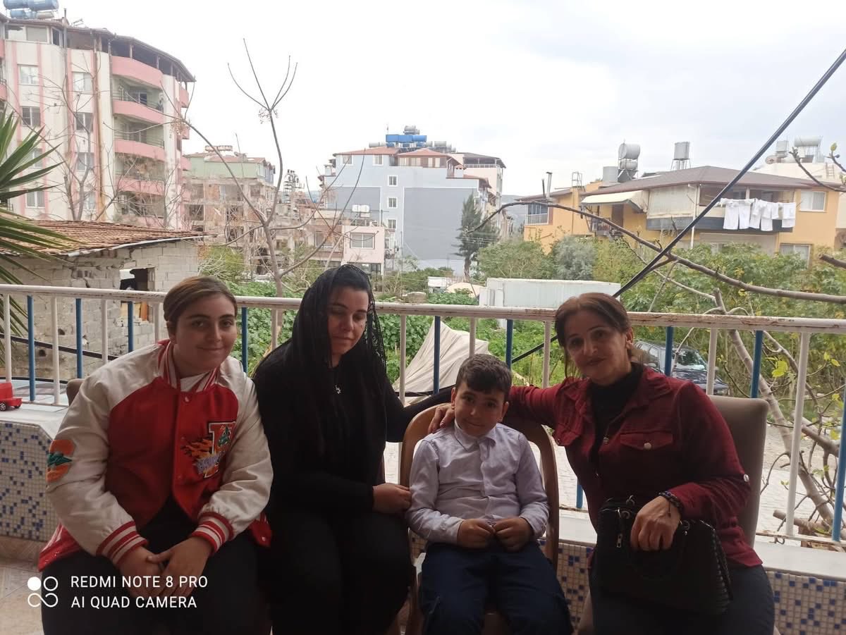 Samand5Samandag's tweet photo. 📌 İlk Günkü Aşkla #AKKadınlarSahada 🥰

Değerli AK Kadınlarimizla  #Haneziyaretlerimize devam ediyoruz. Sıcak karşılamaları için tüm ev sahiplerimize teşekkür ederiz.

#AKKadınSamandağ 🌿#Samimiyetle  #DurmakYokÇalışmayaDevam https://t.co/UfC7ogiKAh