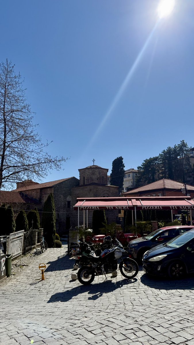 Нешо tweet media