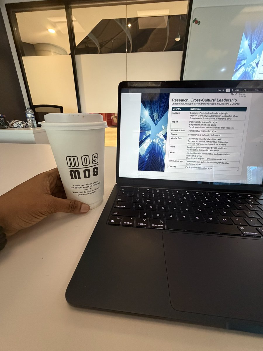 S.h.o.r.t.b.r.e.a.d tweet media