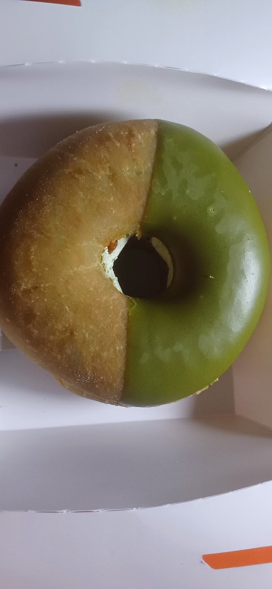 orange12 tweet media