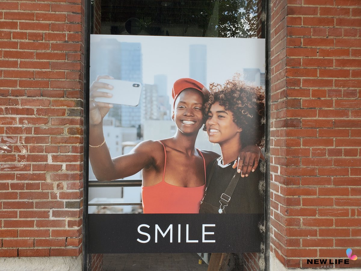 newlifepress9's tweet image. Want to attract more customers?

New Life Press's window graphics transform your storefront into a compelling marketing tool. Increase visibility &amp;amp; drive sales today! Let us bring your vision to life!

#WindowGraphics

nlpress.com