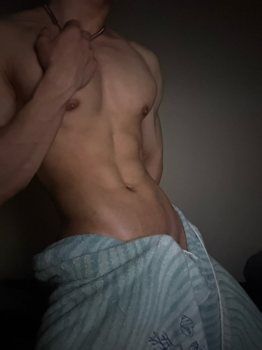 活活的宙 tweet media