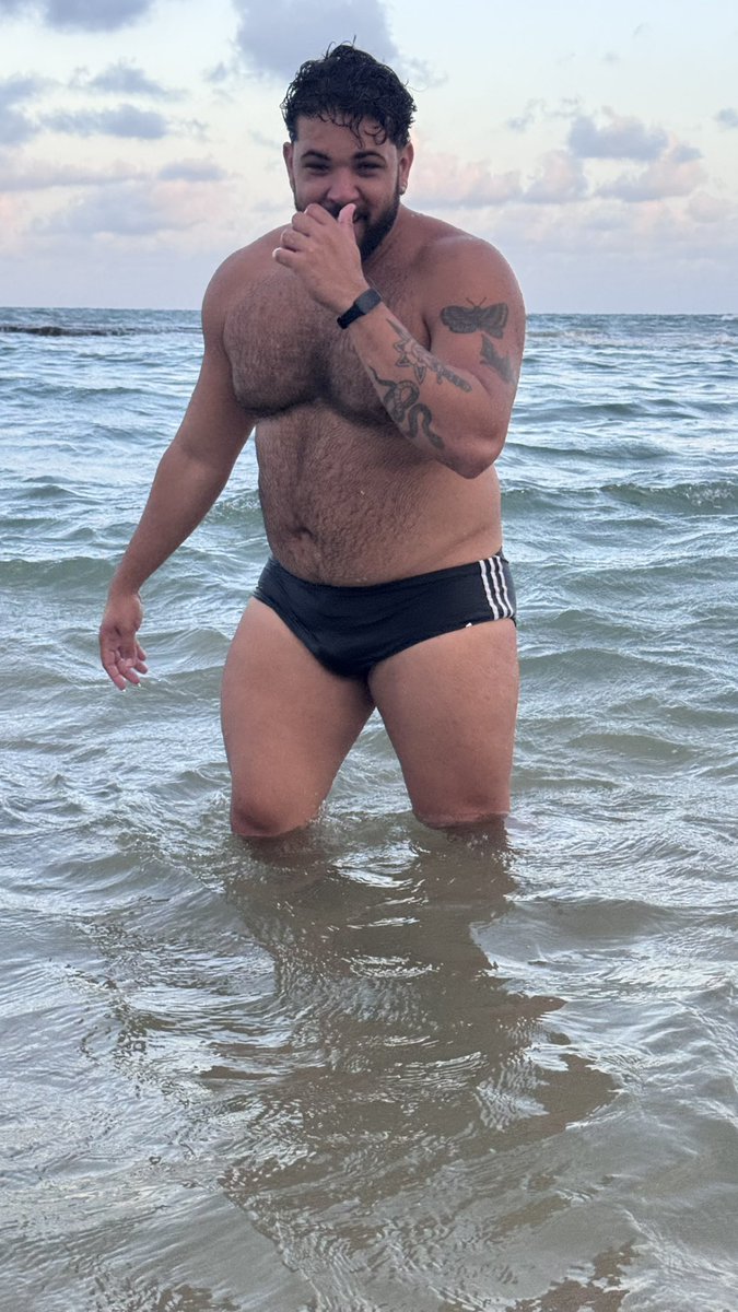 um querido tweet media