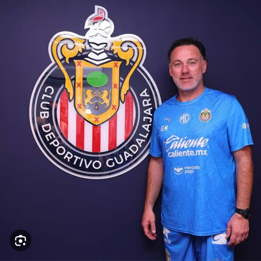 Rodri_Alves11's tweet photo. @Vessoni 10) Outro eu traria o Gabriel Milito, ele tem um estilo de jogo físico, conhece o futebol brasileiro, fez uma campanha bonita com um elenco fraco do galo. Não parece ser amiguinho de jogador! https://t.co/R1dEaeSIxa