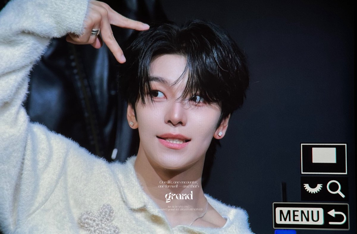 grand⚡️ tweet media