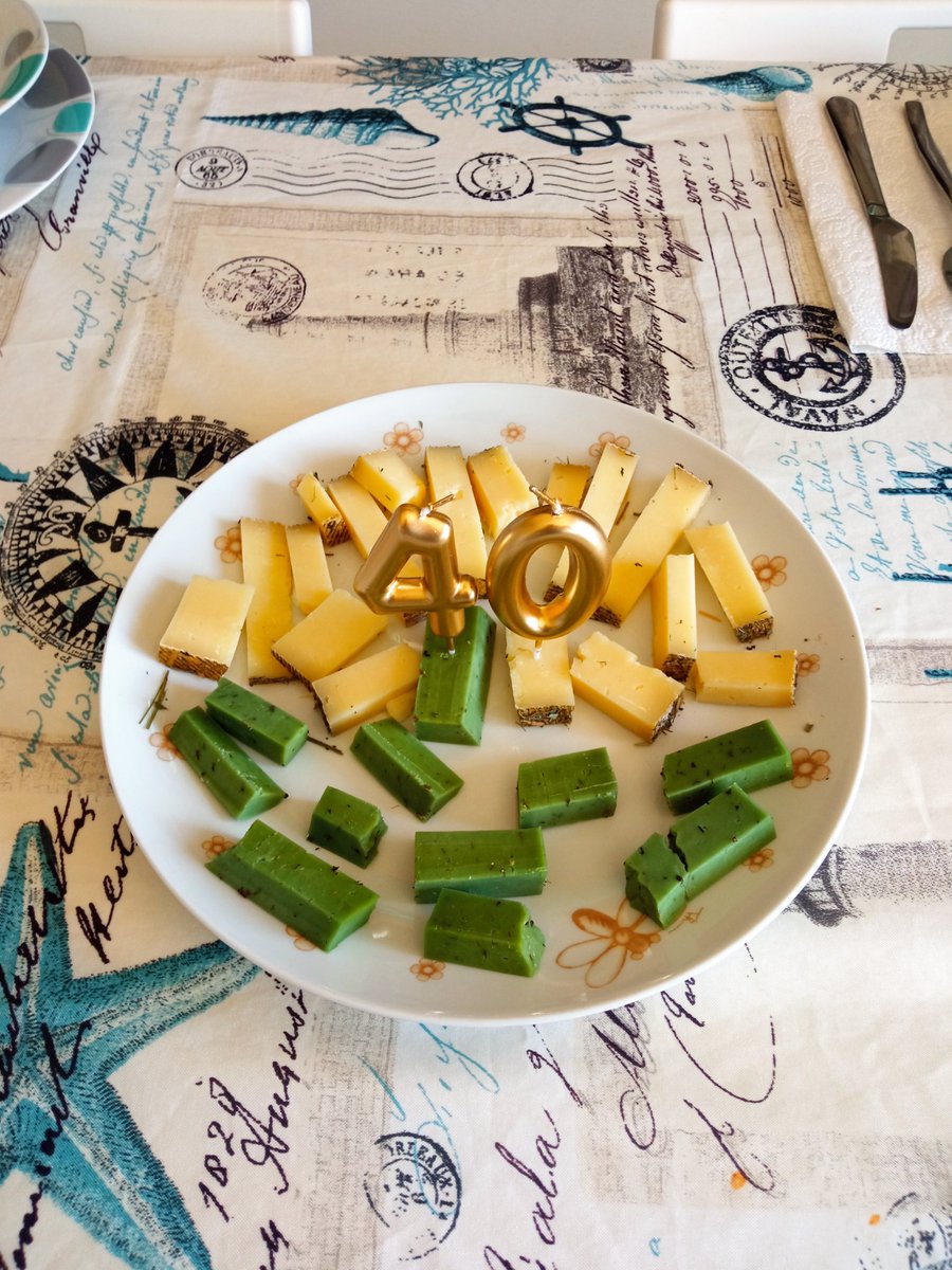 Annama (WonserWoman) tweet media